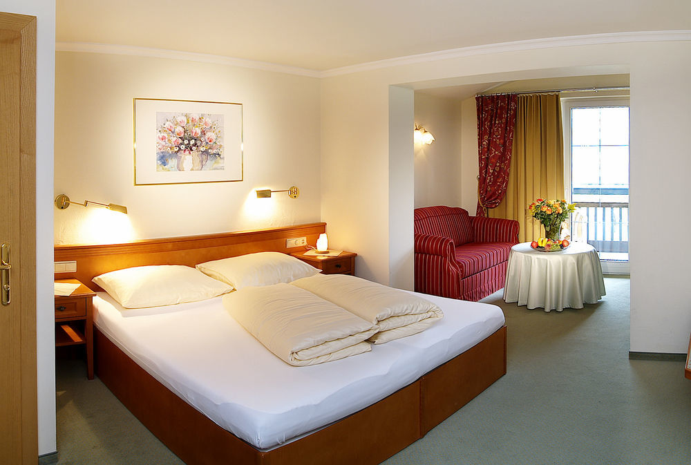 Wohlfuehlhotel Schiestl Fügen Kültér fotó