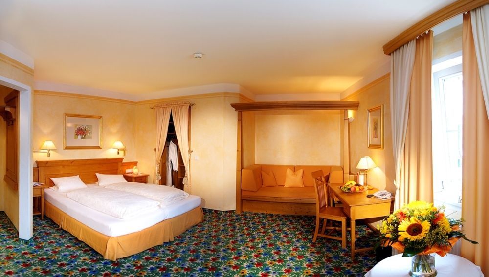 Wohlfuehlhotel Schiestl Fügen Kültér fotó