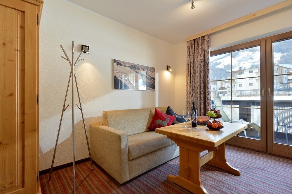 Wohlfuehlhotel Schiestl Fügen Kültér fotó
