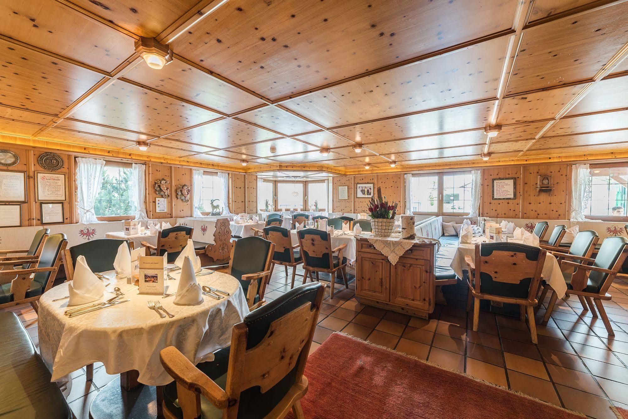 Wohlfuehlhotel Schiestl Fügen Kültér fotó